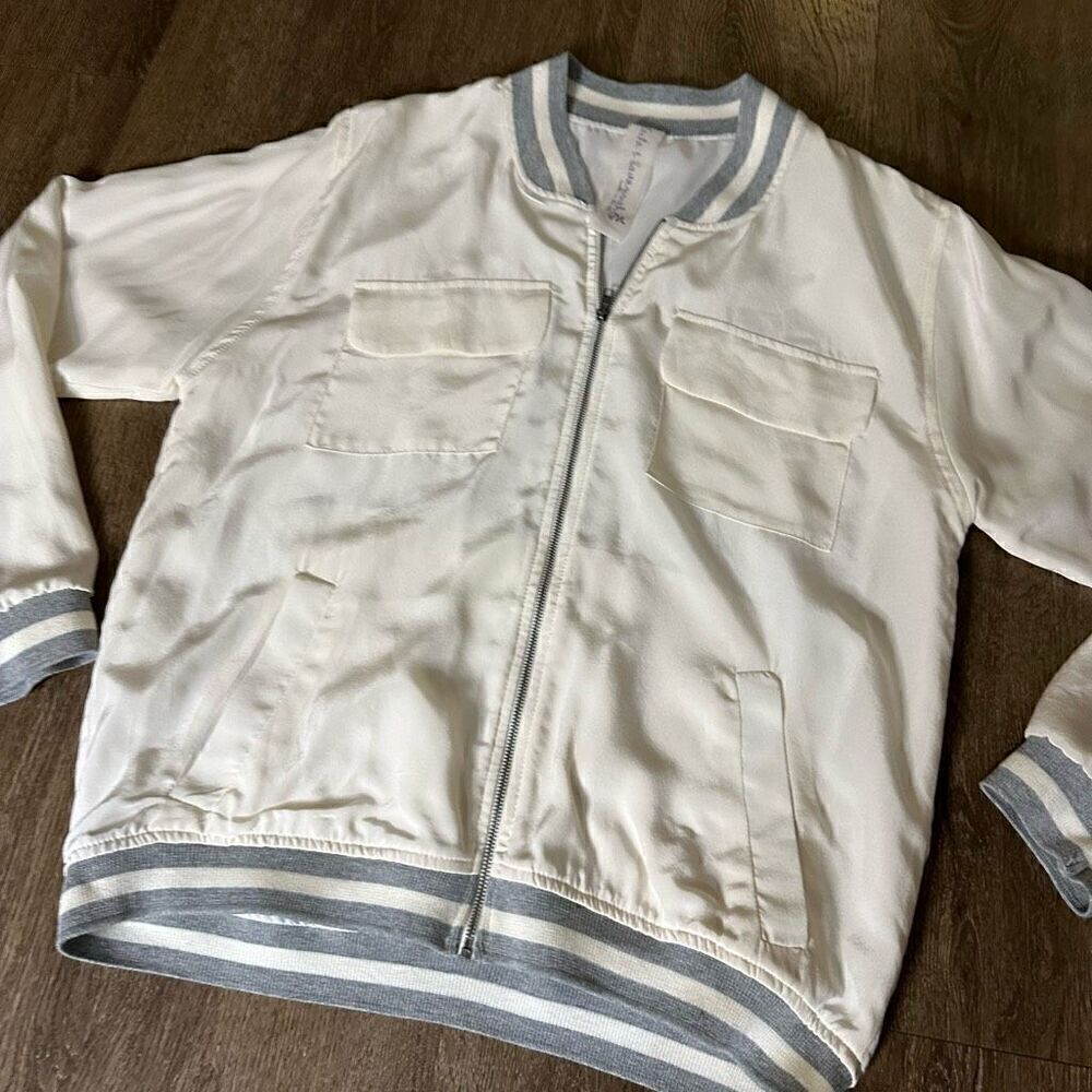 Laila & Savannah 100% silk white bomber lightweight jacket Womens Size Medium